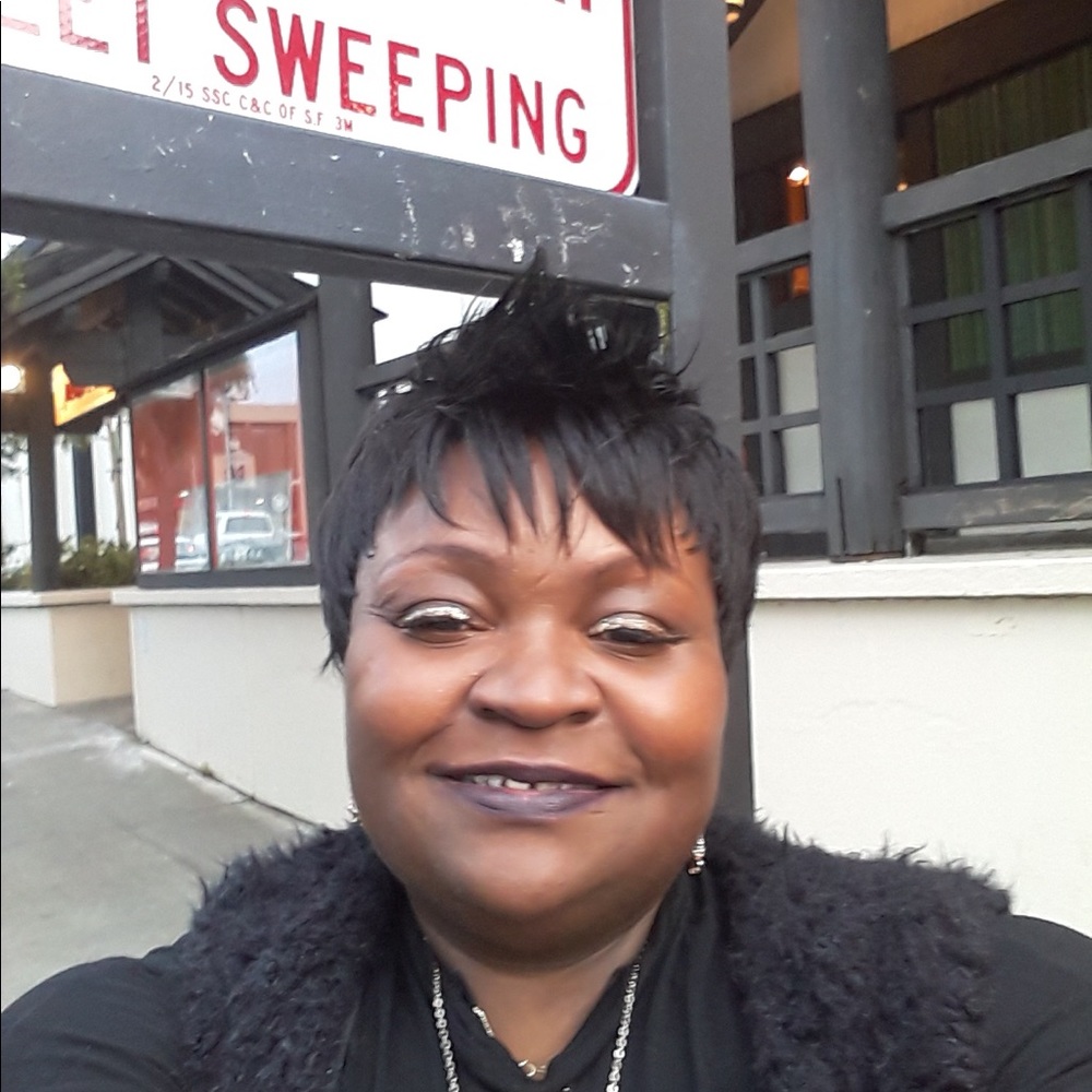 Meet your Posher, Letta